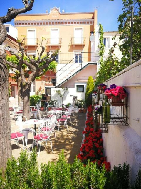 Hostal Plaja I Pati De Can Plaja Palafrugell Exterior photo
